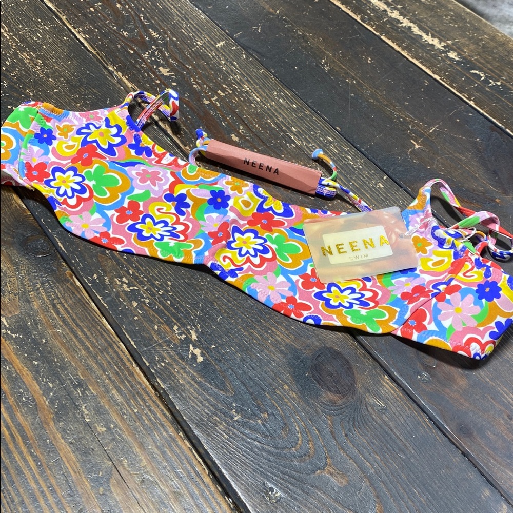 Neena Swim Multi Floral Print Bikini Top - L